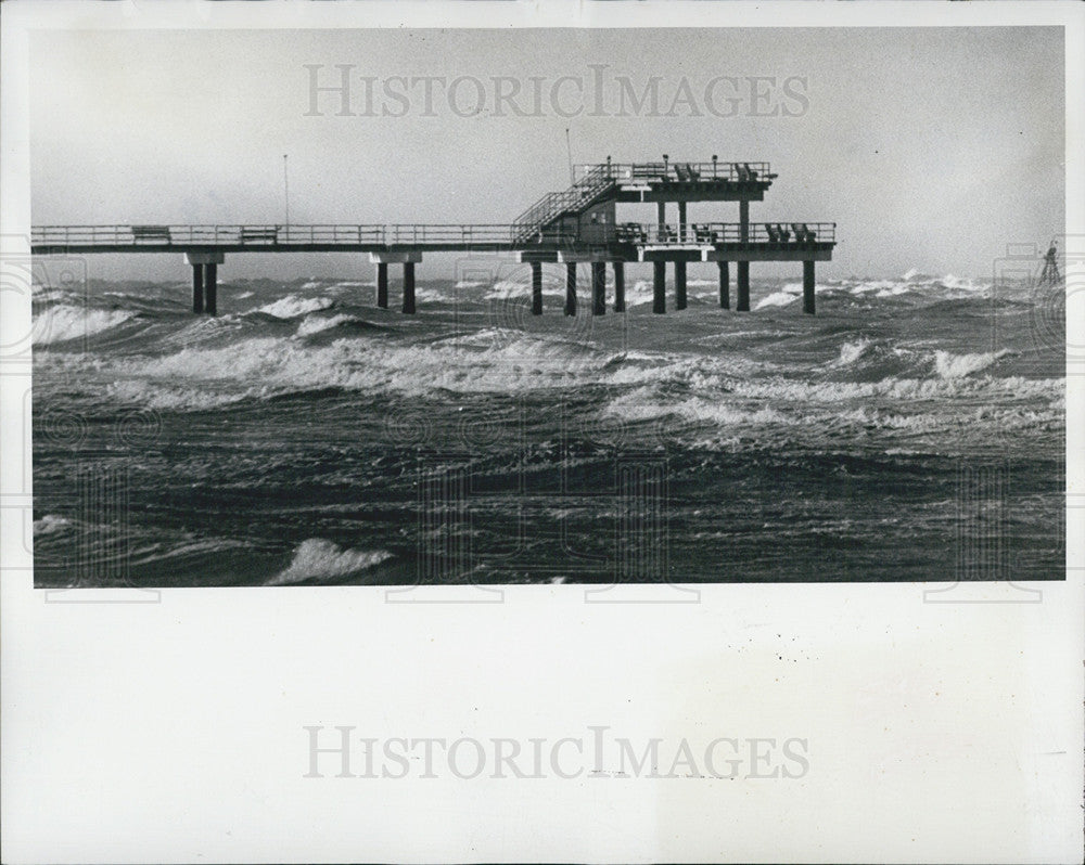 1978 Press Photo Winter seas alon Clearwater,Fla beaches Whitecapped waves - Historic Images