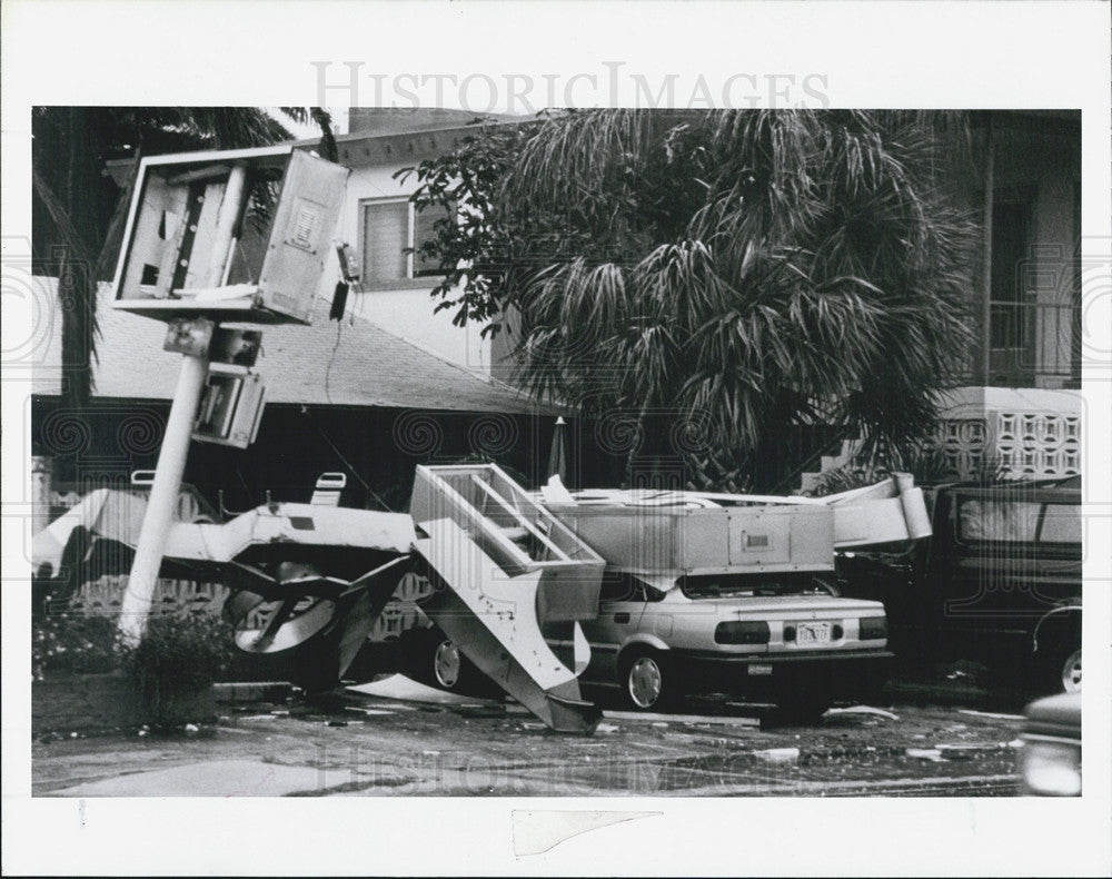 1991 Press Photo sign wreckage storm king cole motel Clearwater - Historic Images