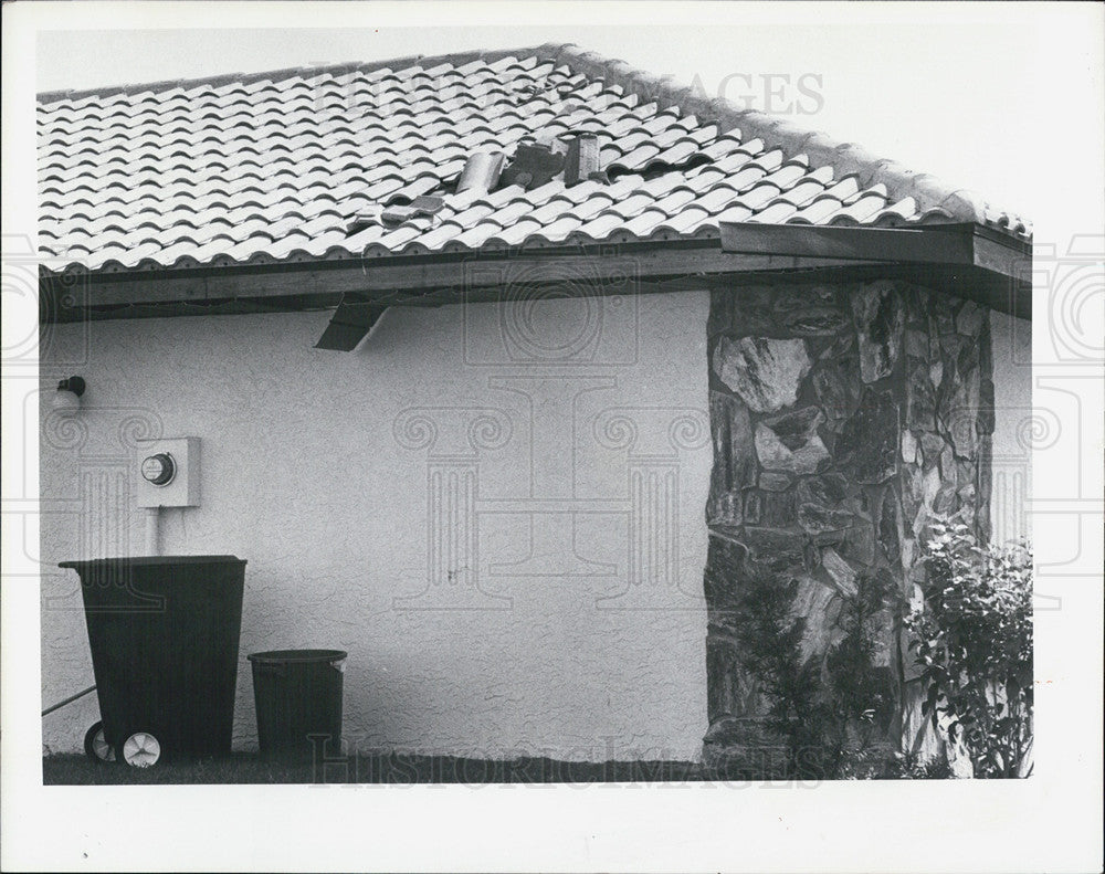 1983 Press Photo Home damage from storm clearwater - Historic Images