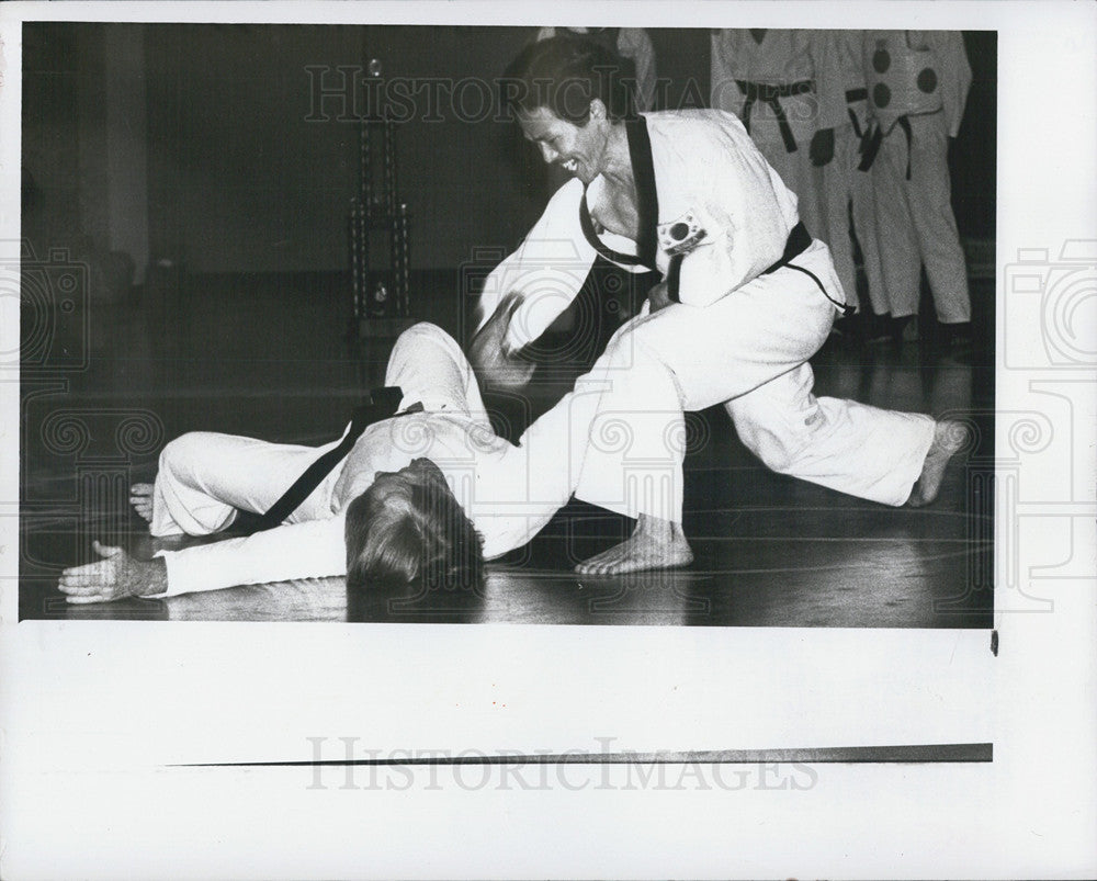 1981 Press Photo Pinellas Park Tae Kwon-Do Expo Master T. Joo Jeong - Historic Images