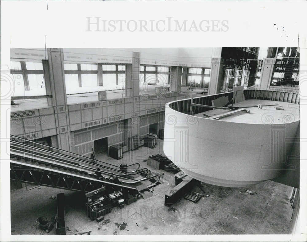 1990 Press Photo Construction on the Tampa Convention Center. - Historic Images