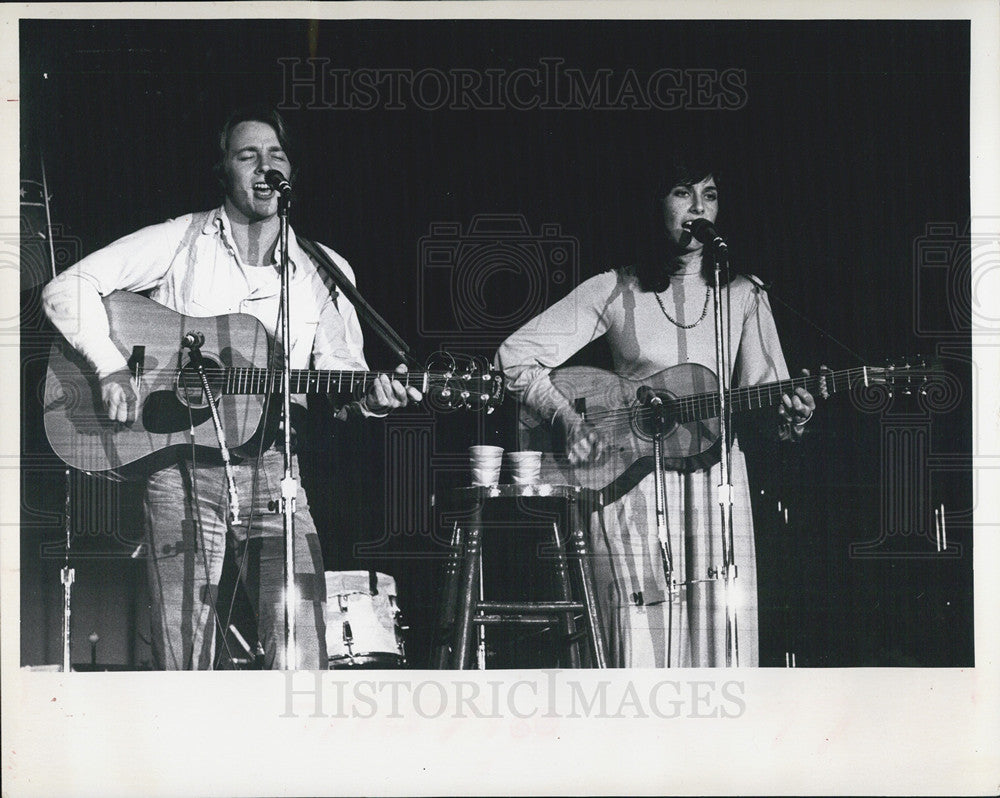 1971 Press Photo Curtis Hixon Hall Concert Tampa Florida - Historic Images