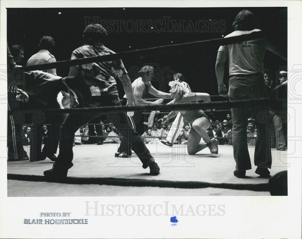 1980 Press Photo Wrestling Contest Tampa, Florida - Historic Images