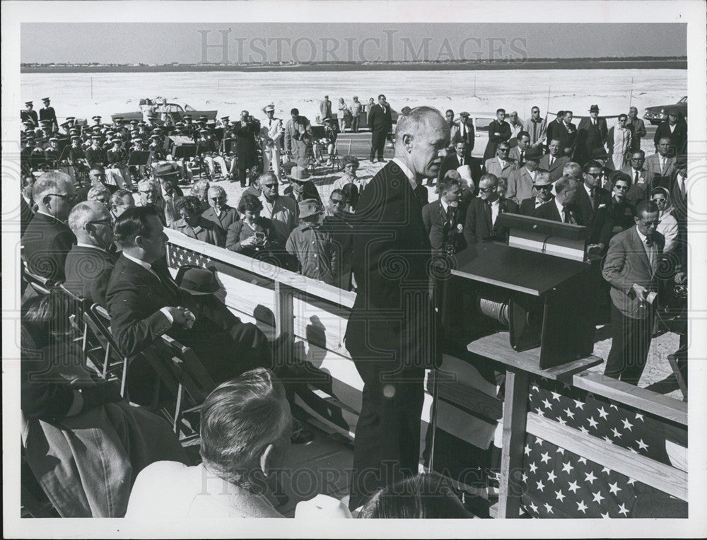 1963 Press Photo Governor Bryant Ribbon Cutting Ceremony Bayway Dedication - Historic Images