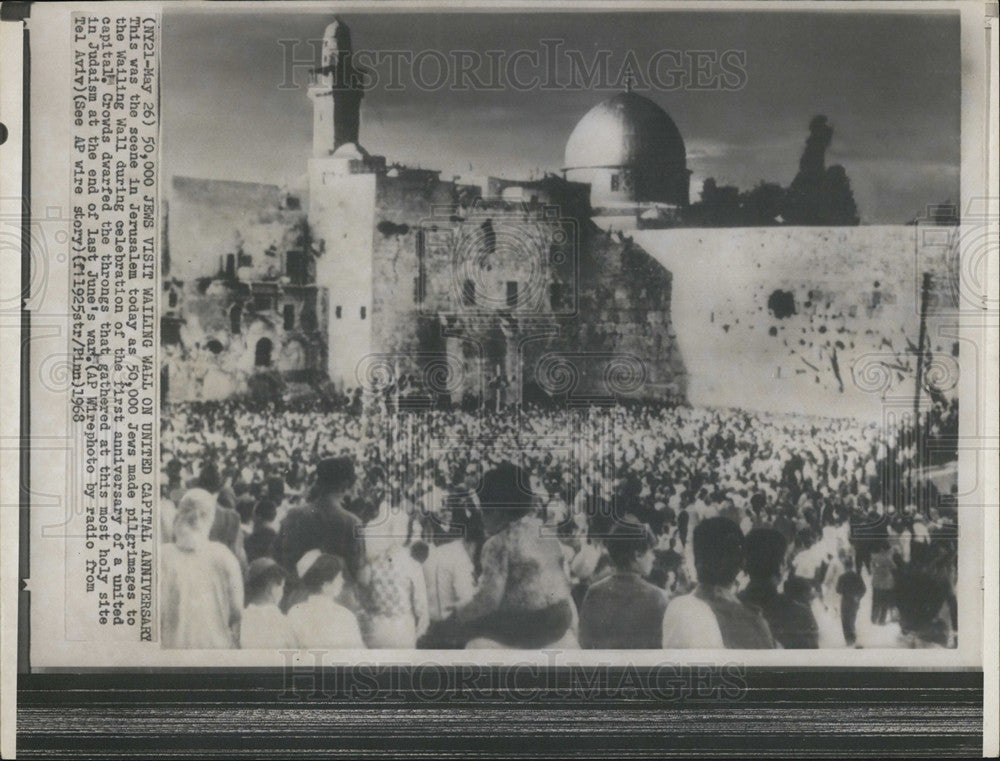 1968 Press Photo at Jerusalem, Pilgrimages to Wailing Wall - Historic Images