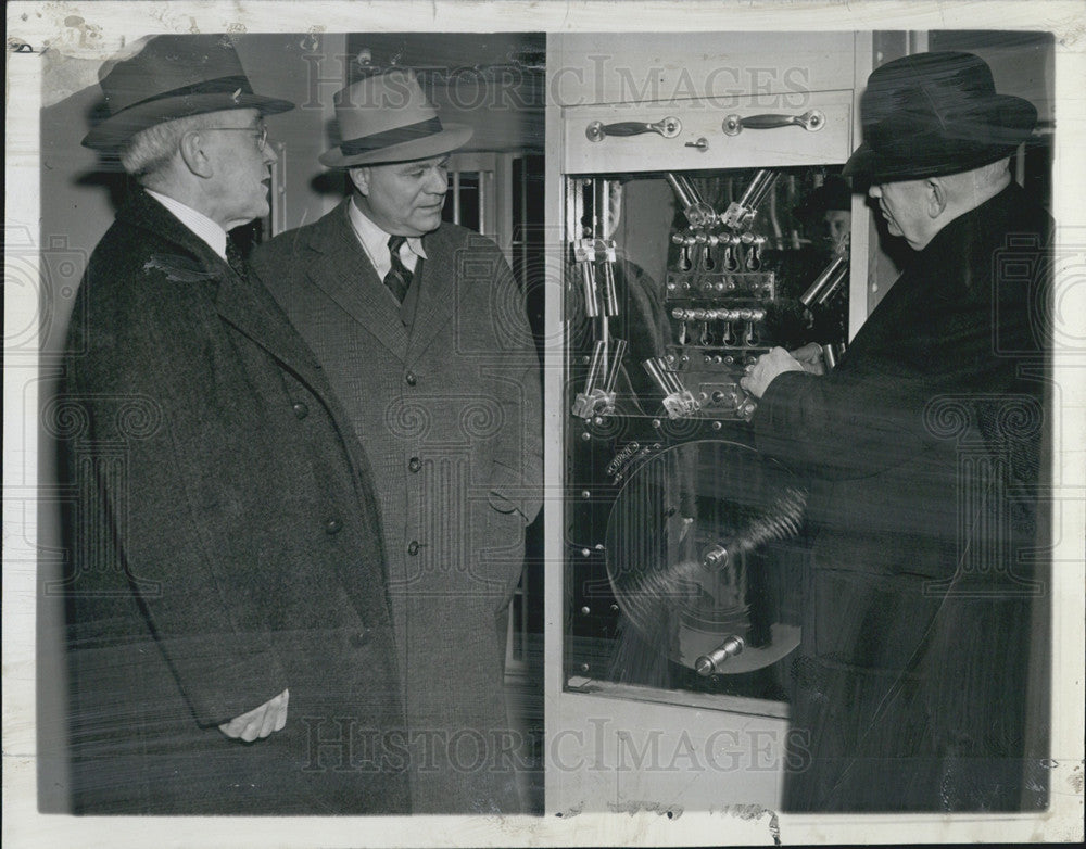 Mayor Benjamin F. Stapleton/Jail Lock/W. E. Guthner/A. Hanebuth 1940 ...