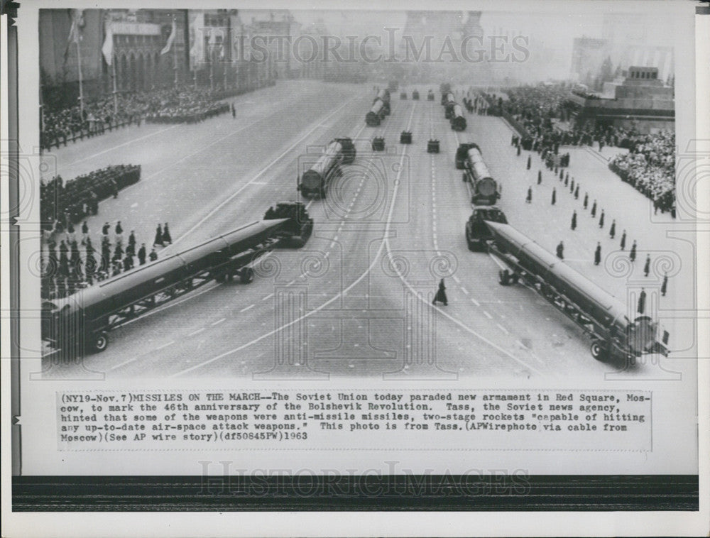 1963 Press Photo Parade to Mark 46th Anniversary of Bolshevik Revoution - Historic Images