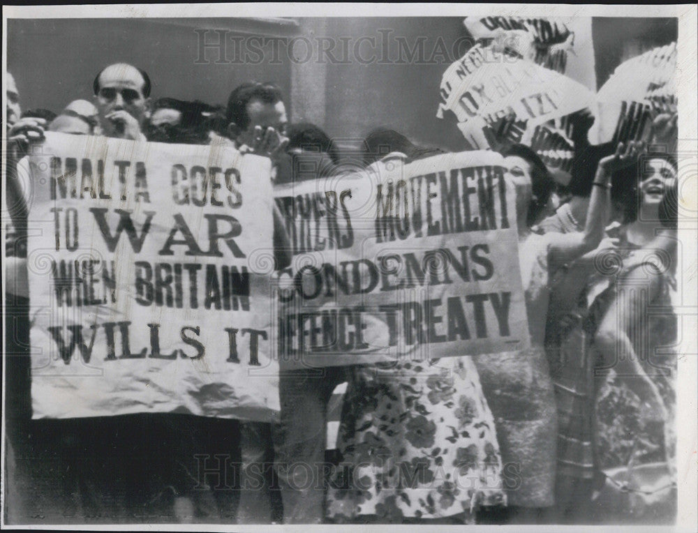 1964 Press Photo labor party demonstrates in matla - Historic Images