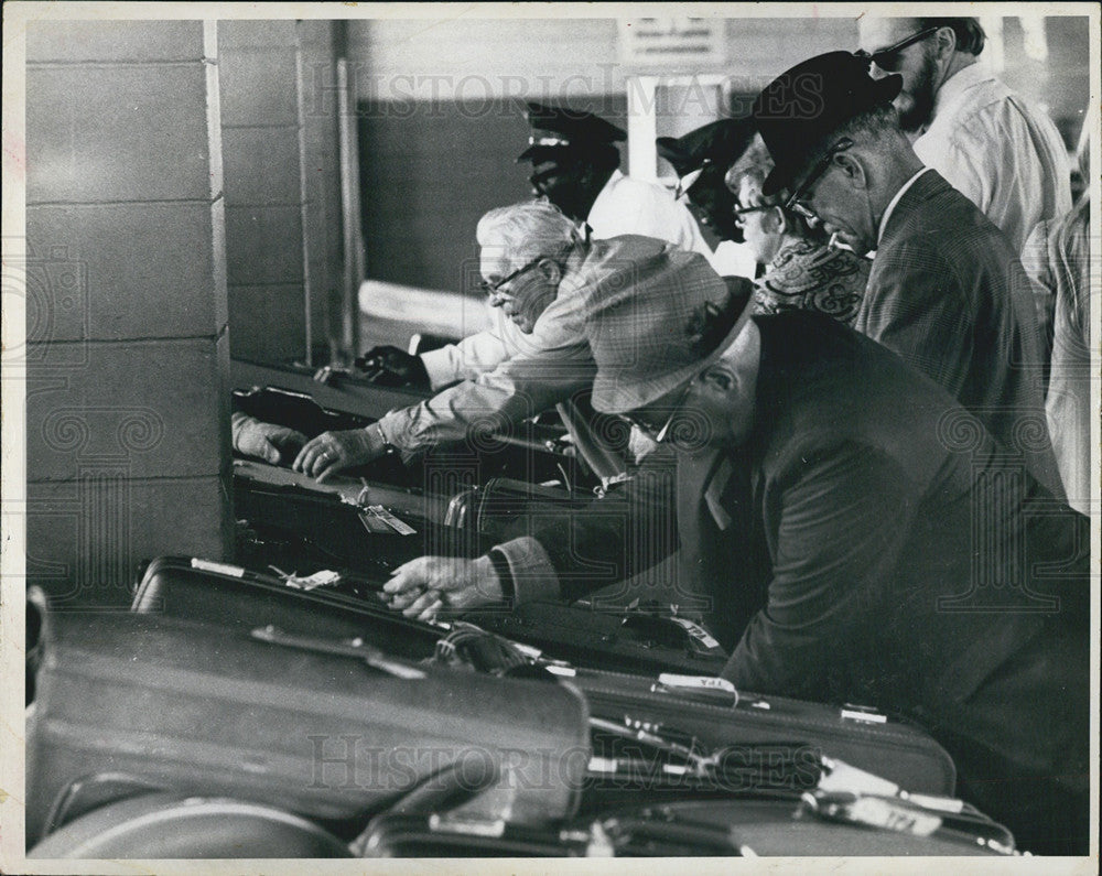 Baggage Rooms Are Booming With Heavy Traffic 1971 Vintage Press Photo ...