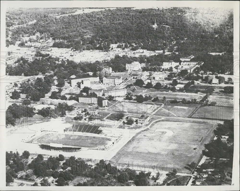 1963 Press Photo Aerial photo of construction area - Historic Images