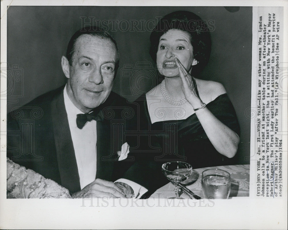 1964 Press Photo Mrs Lyndon Johnson with NY Mayor Robert Wagner at dinner - Historic Images