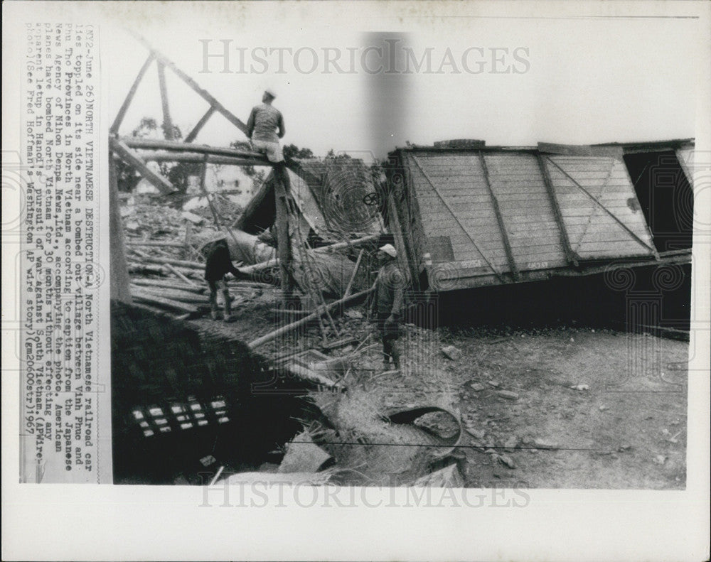 1967 Press Photo North Vietnamese Railroad Car, Bombed - Historic Images