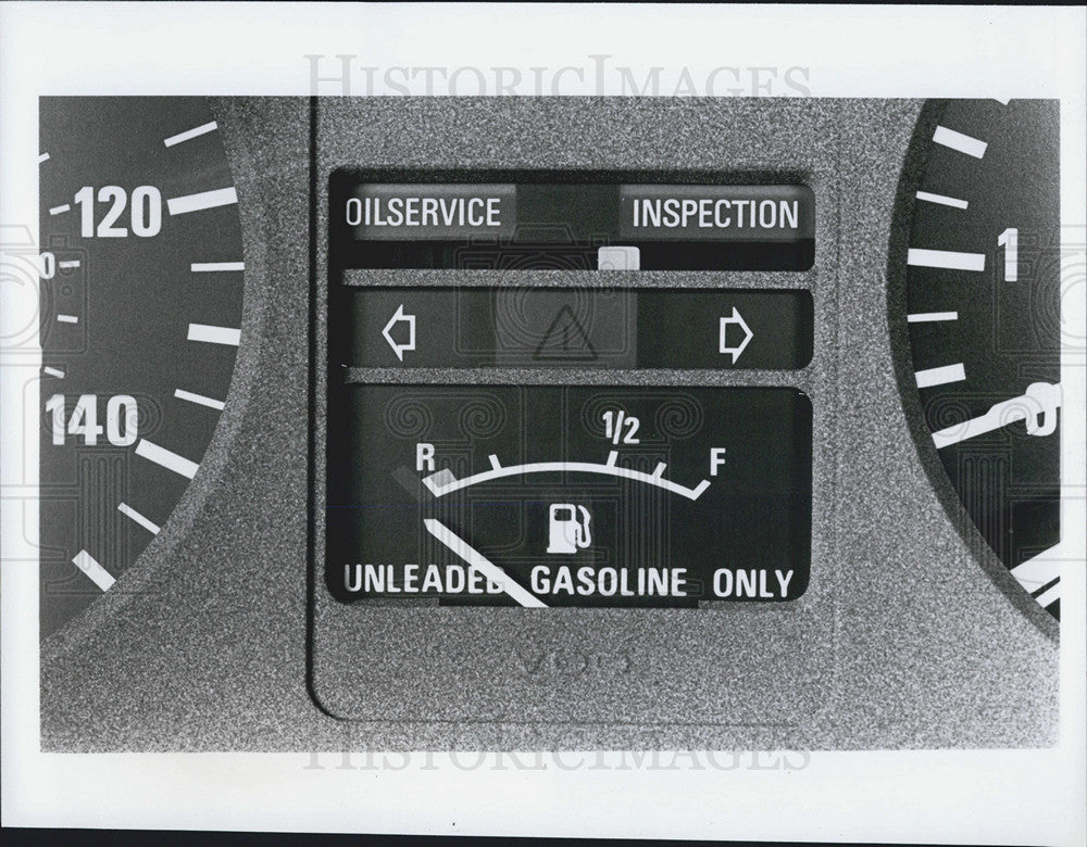 Press Photo 1983 six-cylinder BMW cars, Service Interval Indicator - Historic Images