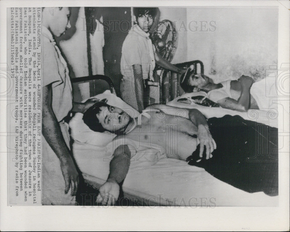 1971 Press Photo Bengali Refugees in hospital at Bongaon, India - Historic Images