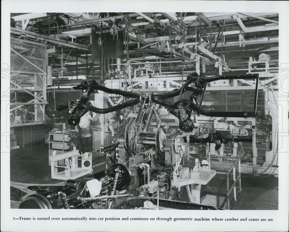 1964 Press Photo Frames turned into car position and continues through machine - Historic Images