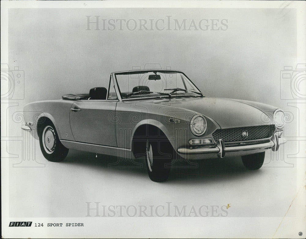 1969 Press Photo Fiat New Sports Spider With Honeycomb Grill - Historic Images