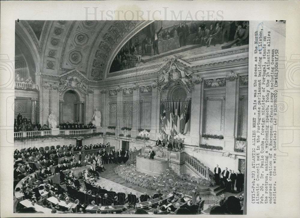 1952 Press Photo North Atlantic Council Meeting Portuguese Parliament Building - Historic Images