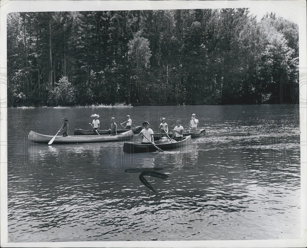 1962 Press Photo Canoeing, North Woods Lakes, Wisconsin - Historic Images