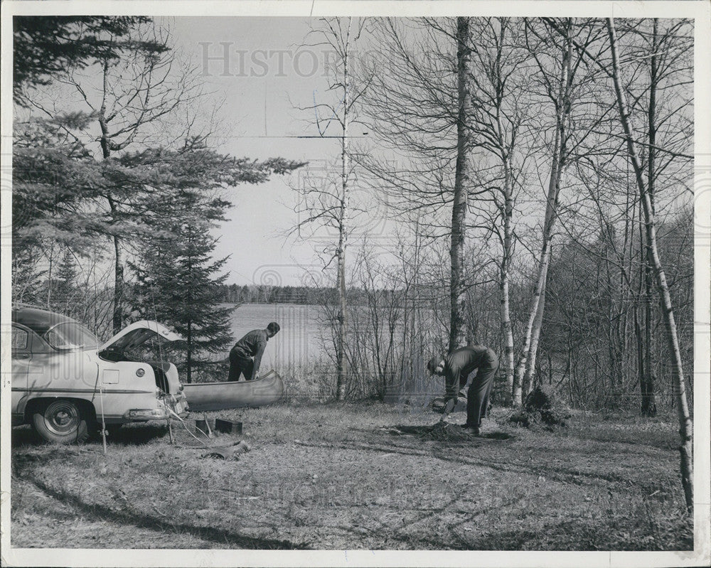 1958 Press Photo Camping, Wisconsin Lake - Historic Images