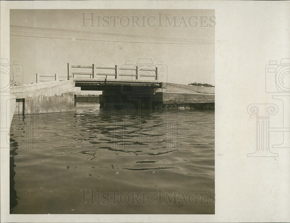 1958 Press Photo New Bridge Replaces the Old Version of the Capri Isle Bridge - Historic Images