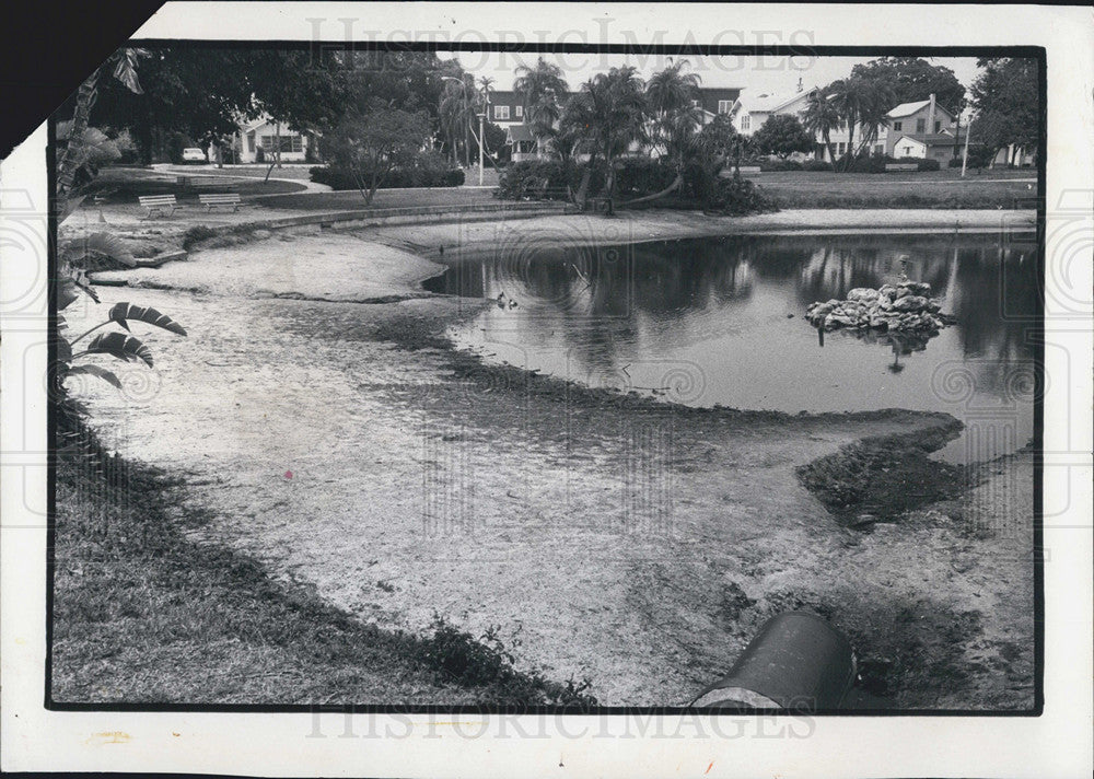 1974 Press Photo Round Lake - Historic Images