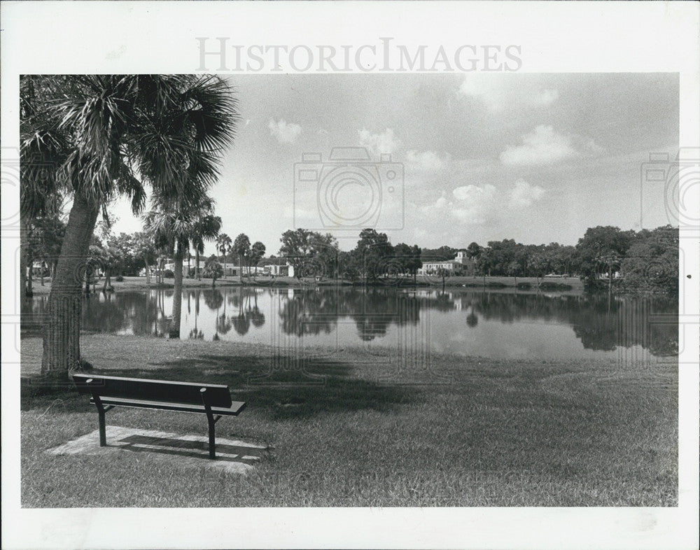 1980 Press Photo Orange Lake in New Port Richey - Historic Images