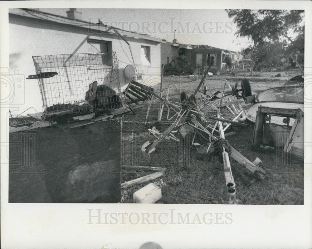 1973 Press Photo Tornado Damage/Florida - Historic Images