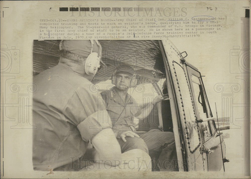 1970 Press Photo Army Chief of Staff Earns Aviator&#39;s Badge - Historic Images