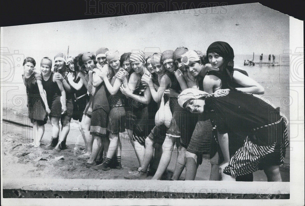 1947 Press Photo Students In Teen Years &amp; At Reunion - Historic Images