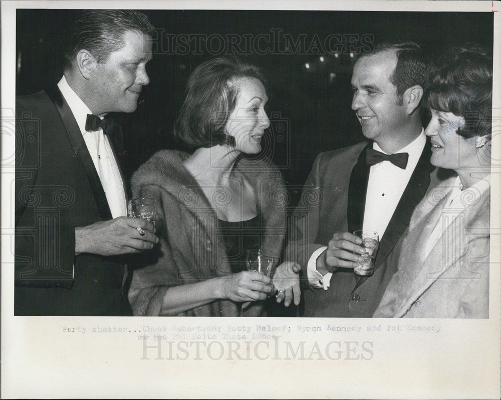 1968 Press Photo Traditional Private Ball Holiday Phi Delta Theta Dance Coliseum - Historic Images