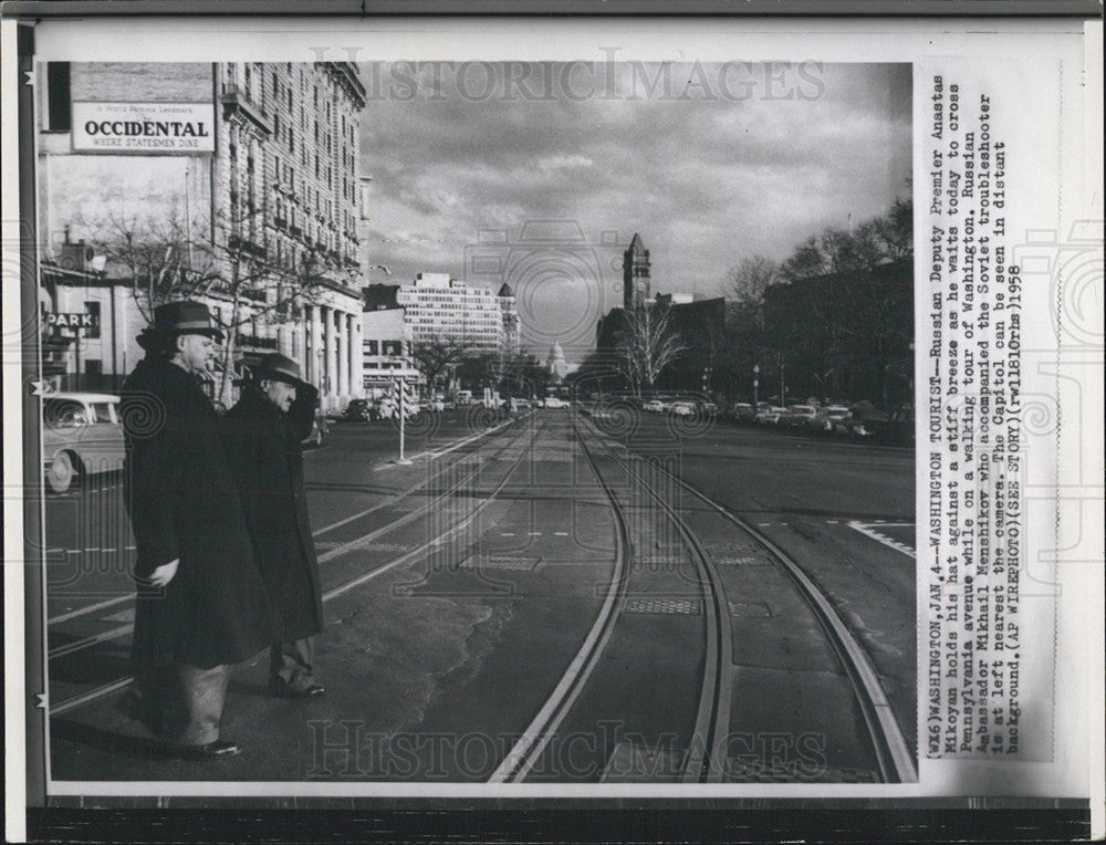 1958 Press Photo Russian Deputy Premier Anastas Nikoyan  on Pennsylvania Avenue. - Historic Images