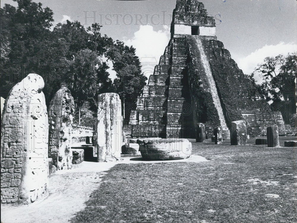 1991 Press Photo Mayan Civilization Structure Central America Rain Forest - Historic Images