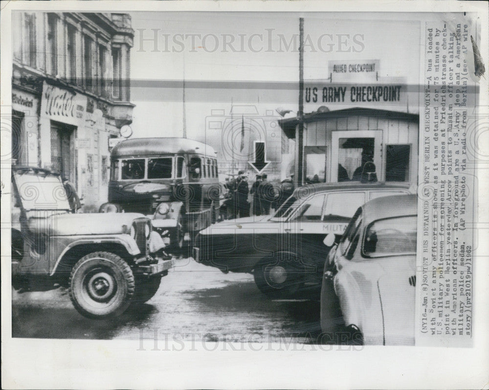 1962 Press Photo Russian Bus Detained At West German Border - Historic Images