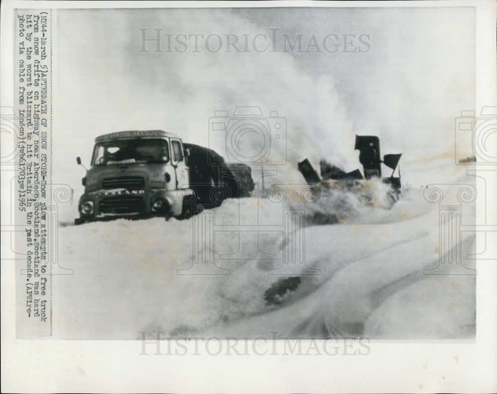 1965 Press Photo Worst Blizzard bit Aberdeen, Scotland - Historic Images