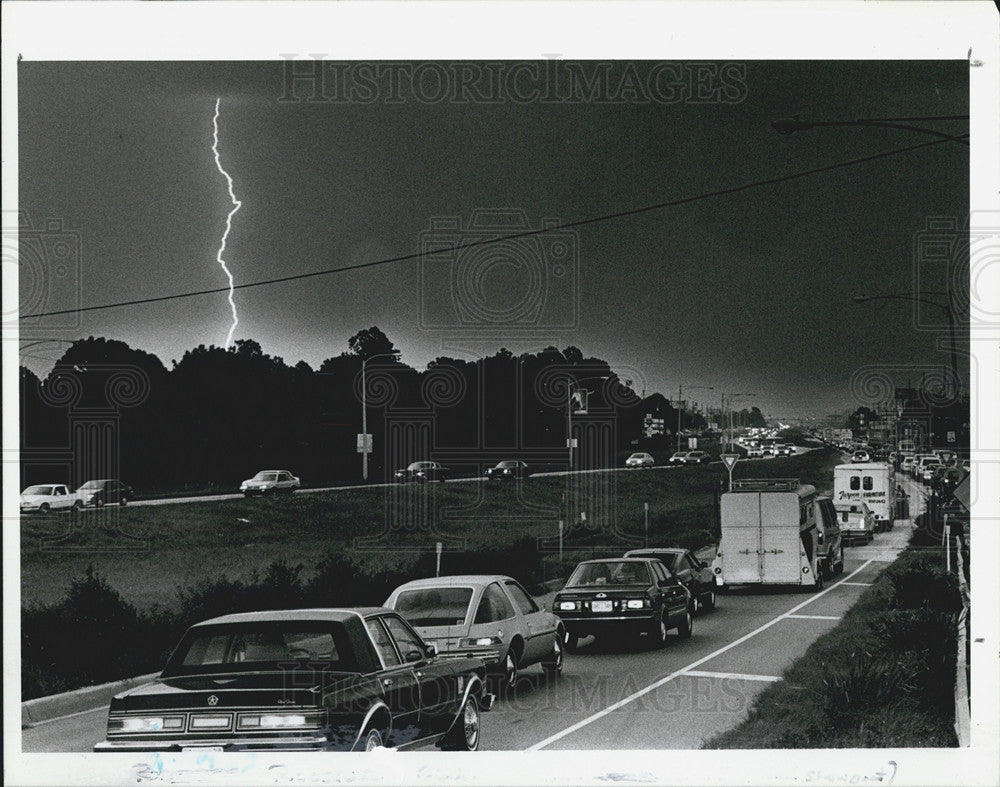 1987 Press Photo Storms turn violent on the Sarasota-Charlotte County line - Historic Images