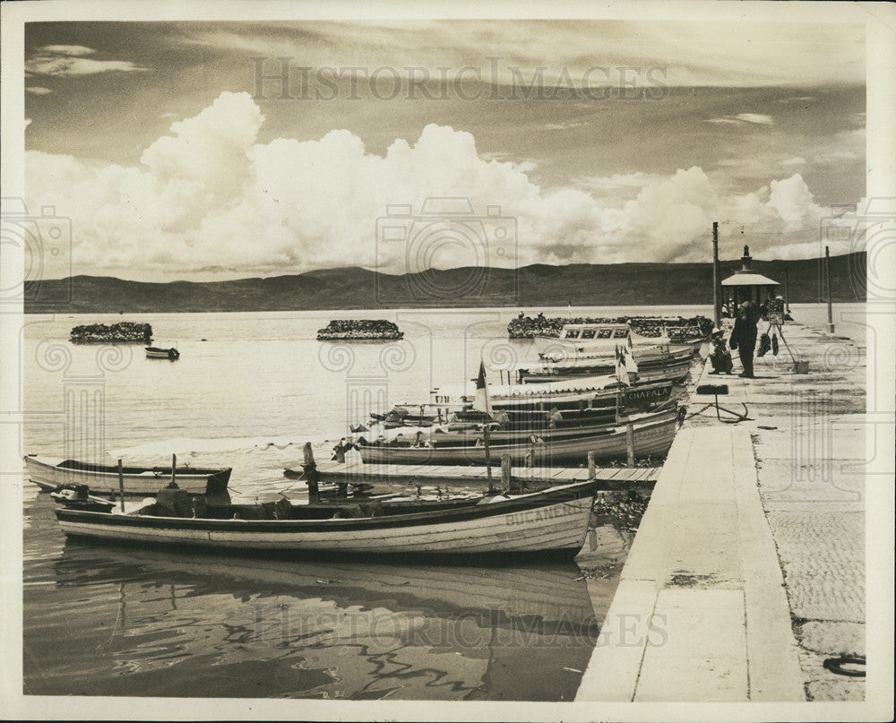 Press Photo Lake Chapala Mexico/Boating/Fishing - Historic Images