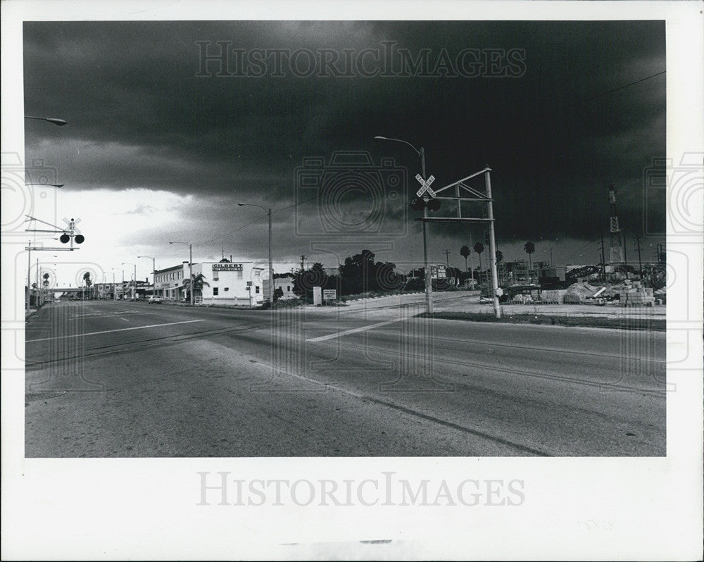 1977 Press Photo Storm Front St Petersburg - Historic Images