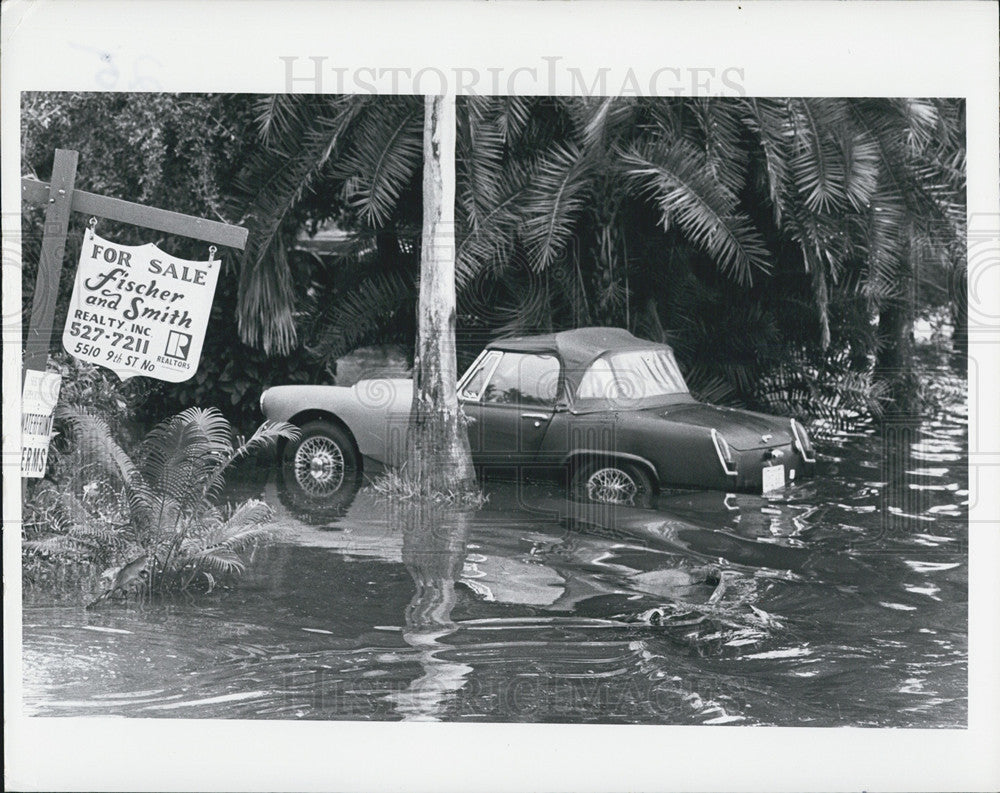 1982 Press Photo St Petersburg Flood Waters - Historic Images