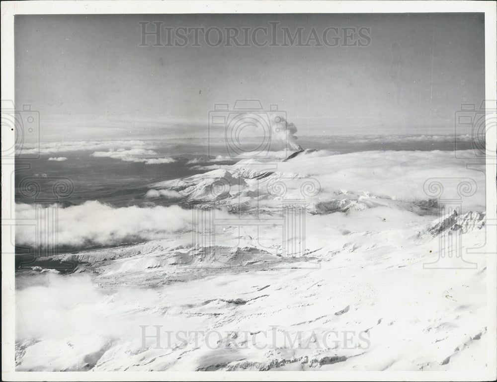 1970 Press Photo New Zealand&#39;s Mt. Ruapehu Area with Three Volcanoes - Historic Images