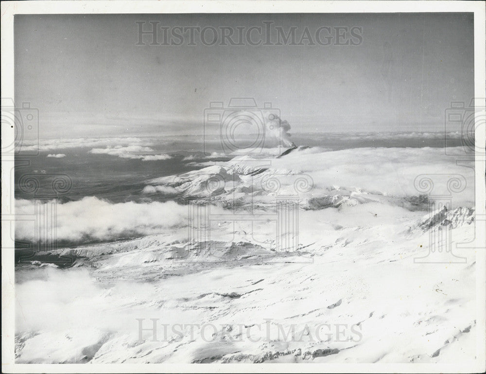 1970 Press Photo New Zealand's Mt. Ruapehu Area with Three Volcanoes - Historic Images