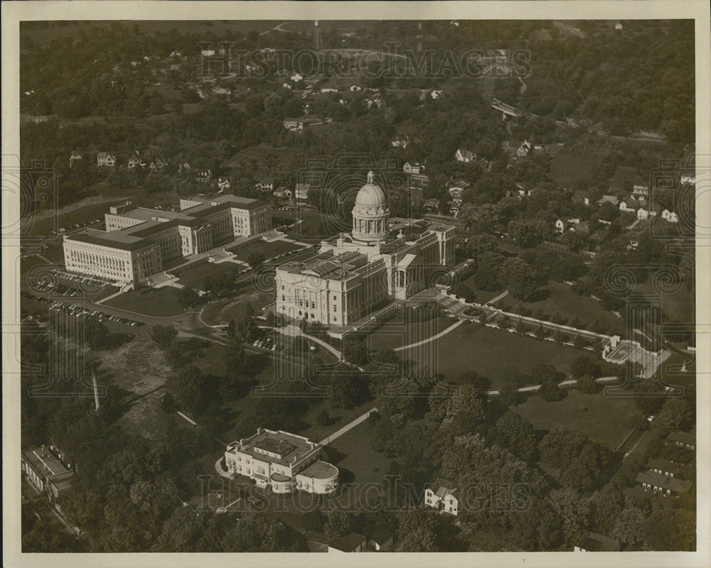 1957 Press Photo Frankfort,Executive Mansion and the capitol building - Historic Images