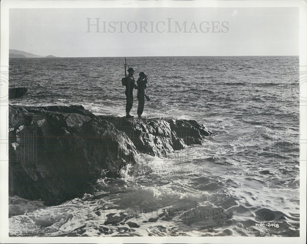 Press Photo o 2 menbers of a Reconnaissance Unite gaze toward West Coast of - Historic Images