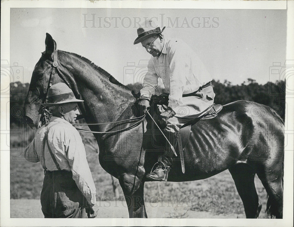 1936 Press Photo of Goveernor Alf M. LAndon, enthusiatic Horseman - Historic Images