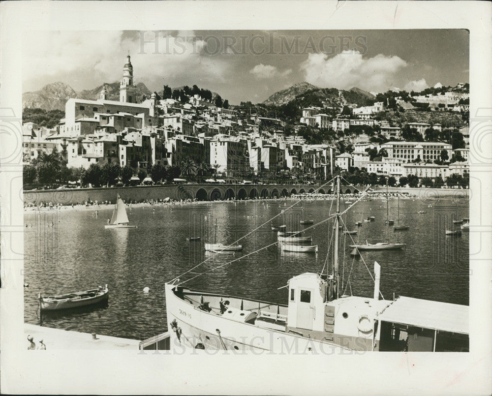 Press Photo Pictured is a harbor in France. - Historic Images