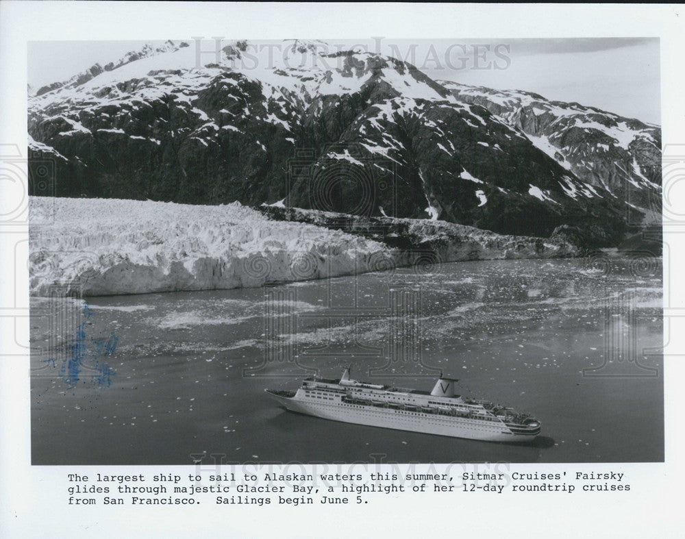 Press Photo Sitmar Cruises' Fairsky Cruise Ship Sailing Glacier Bay Alaska - Historic Images