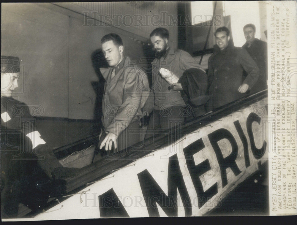 1944 Press Photo American soldiers officers German prison camps exchange - Historic Images