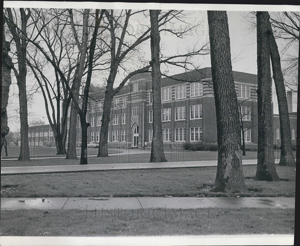 1966 Press Photo Woodstock High School in Illinois - Historic Images