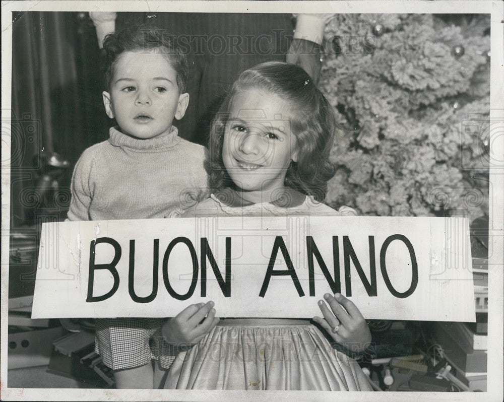 1955 Press Photo Anthony Lombardo sister Teresa Jo Happy New Year Italian - Historic Images