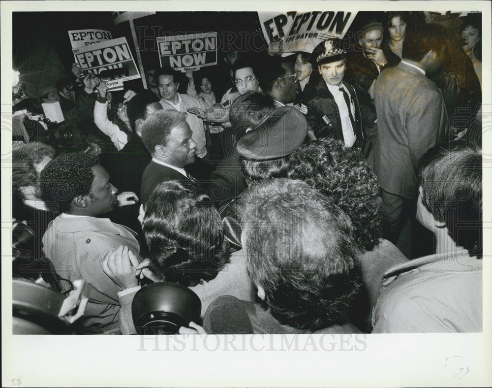 1983 Press Photo Harold washington campain mayoral - Historic Images