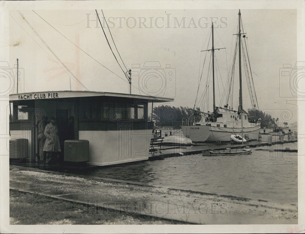 Press Photo High tide at the Yacht Pier Club - Historic Images